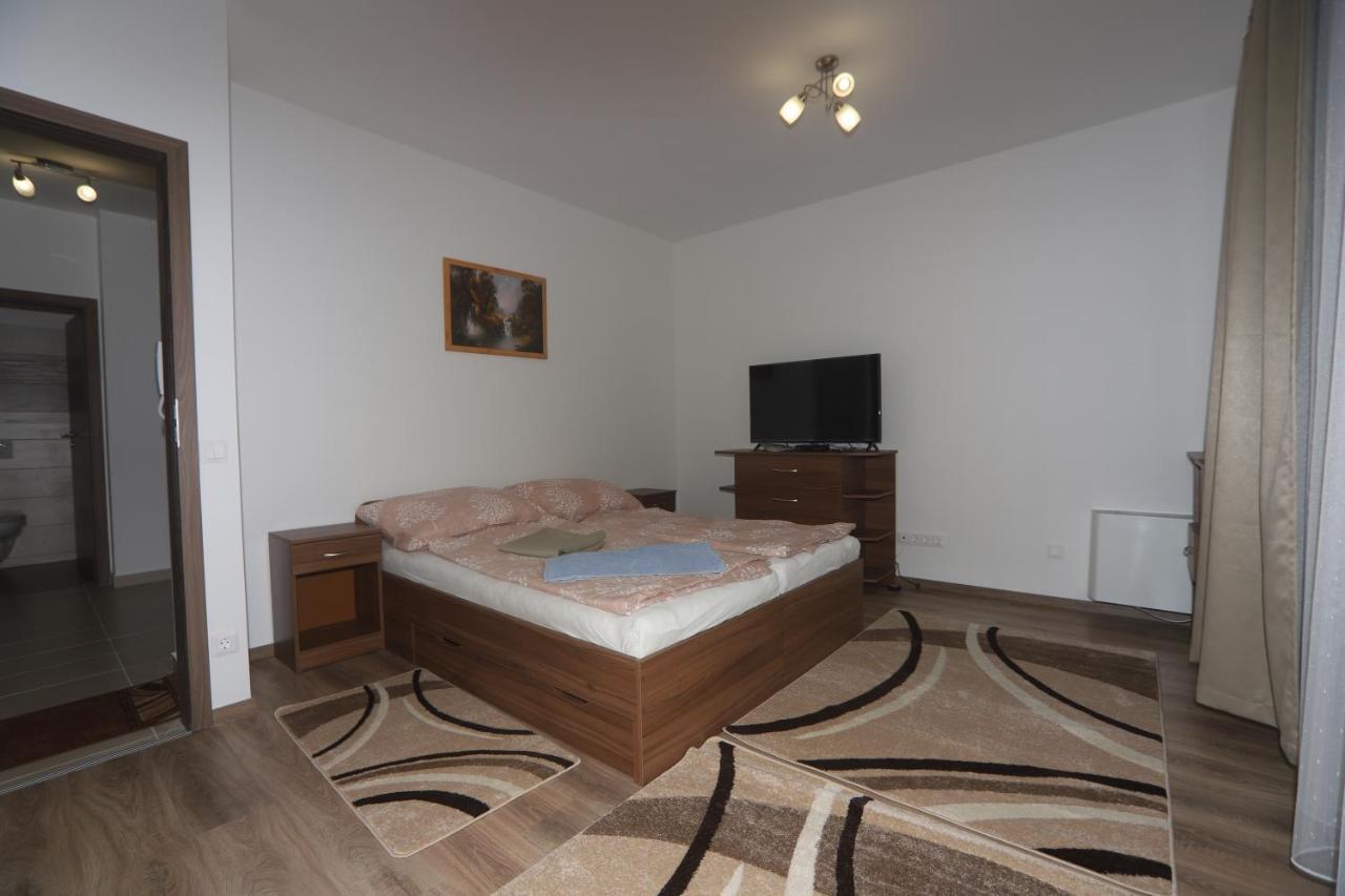 Ádám Guesthouse I. Kecskemét Esterno foto