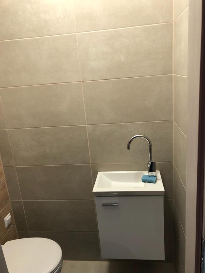 Ádám Guesthouse I. Kecskemét Esterno foto