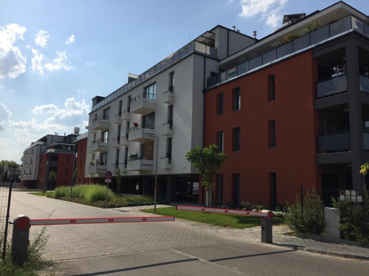 Ádám Guesthouse I. Kecskemét Esterno foto